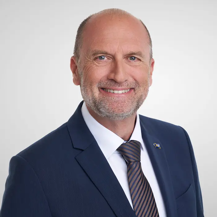 Mag. Bernhard Lackner