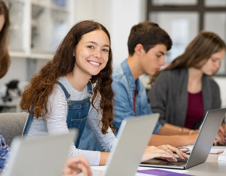 Schul-Laptopversicherung NÖ Familienpass