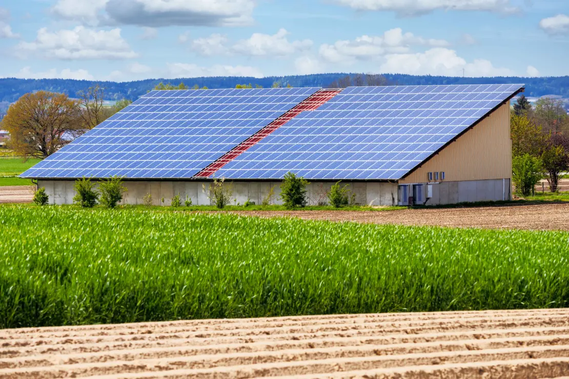 Photovoltaikanlagen auf landwirtschaftlichem Gebäude
